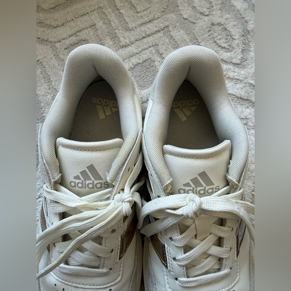 Adidas Womens Courtblock Sneakers 👟 SIZE 9 - Picture 4 of 13